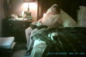 Moonshinebbw again masturbating after house is empty with back massager