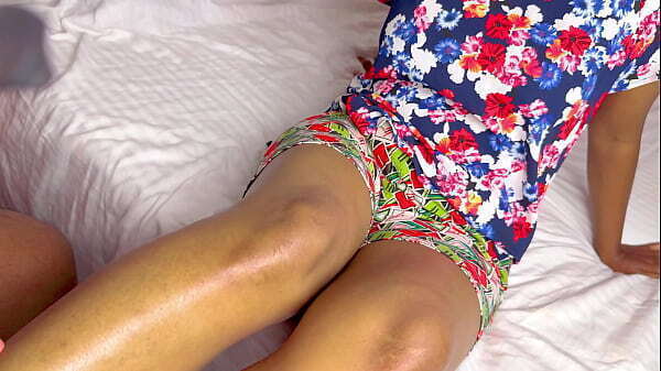 moaning loud when lick pussy with legs