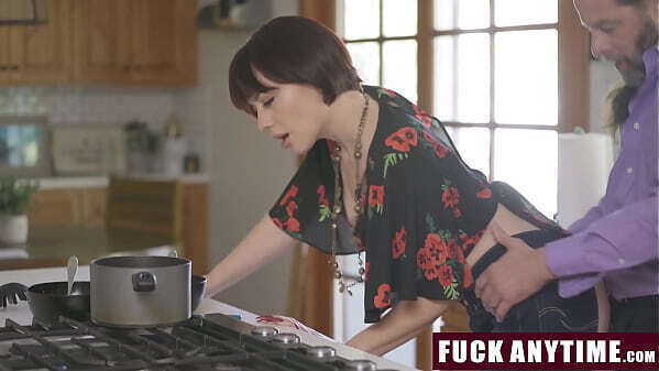 Stepdaddy Freeuse Relationship with Stepdaughter Wife Fuckanytime