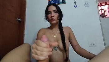 Sexy hermanastra follada por la polla de su caliente y pervertido hermanastro - porno en ruso