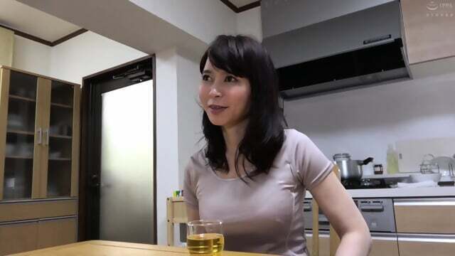 Yukimi Shiina Surprised StepMother, Slimmer, Curvy, Wearing Thong! part