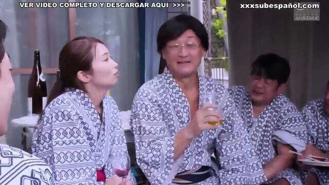 Marido Cornudo comparte Esposa unos Extraos Espaol