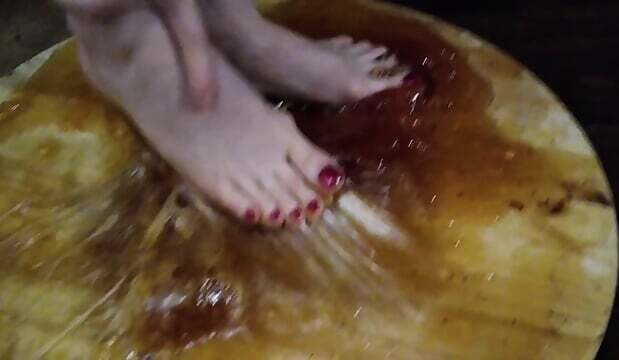 Sadie Barefoot Trapped Glue