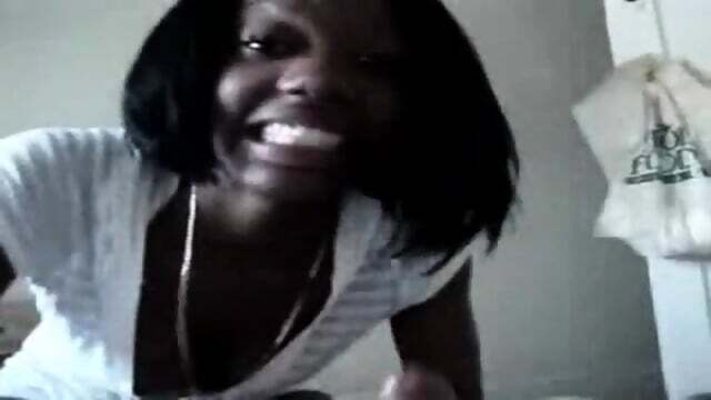 Sexy ebony teen sucking dick