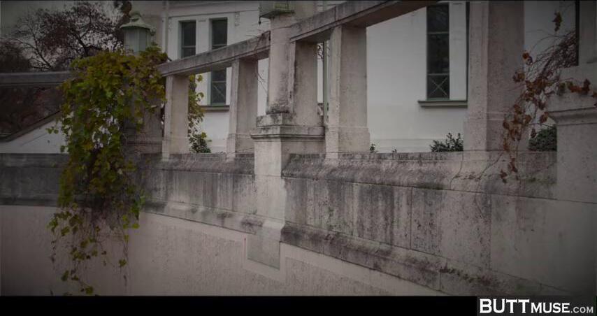 BRITNEY DUTCH DOUBLE CREAMPIE BUTTMUSE