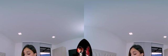 VRLatina Stunning Petite Latina Experience