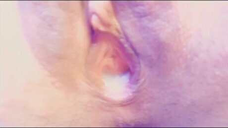 makes Biggest gaping juicy creampie