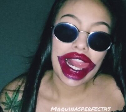 VERY MOUTH SWALLOWS WHOLE GIVE MAQUINASPERFECTAS