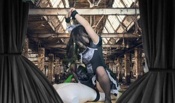 HENTAI Aibu。廃墟。メイド。拘束されながらオナニー。