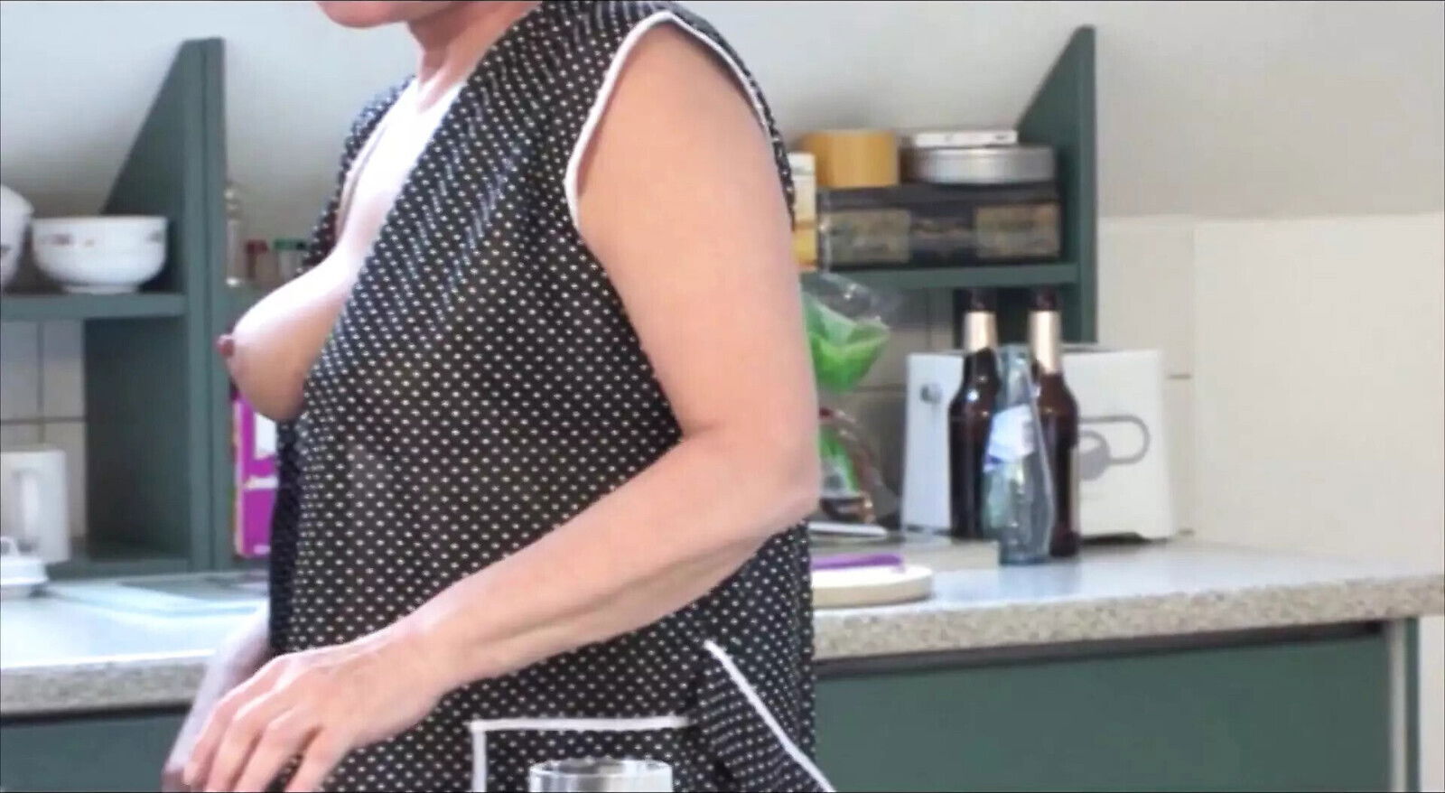 Housewives cunt juice bucketload spoken German