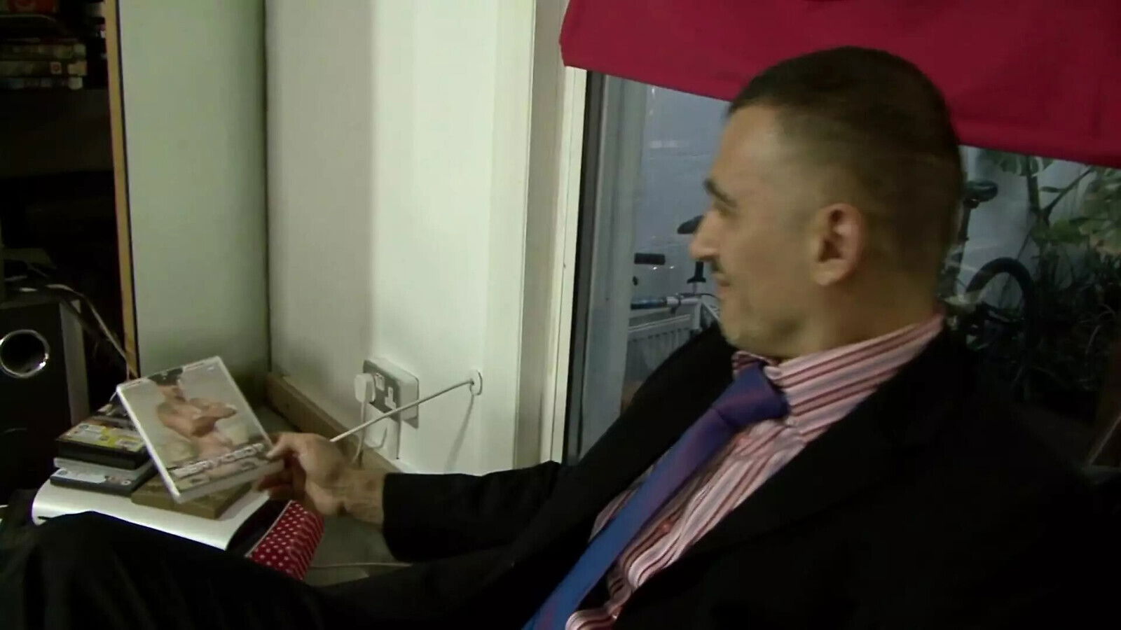 Tattooed boys enjoy fuck facial ending