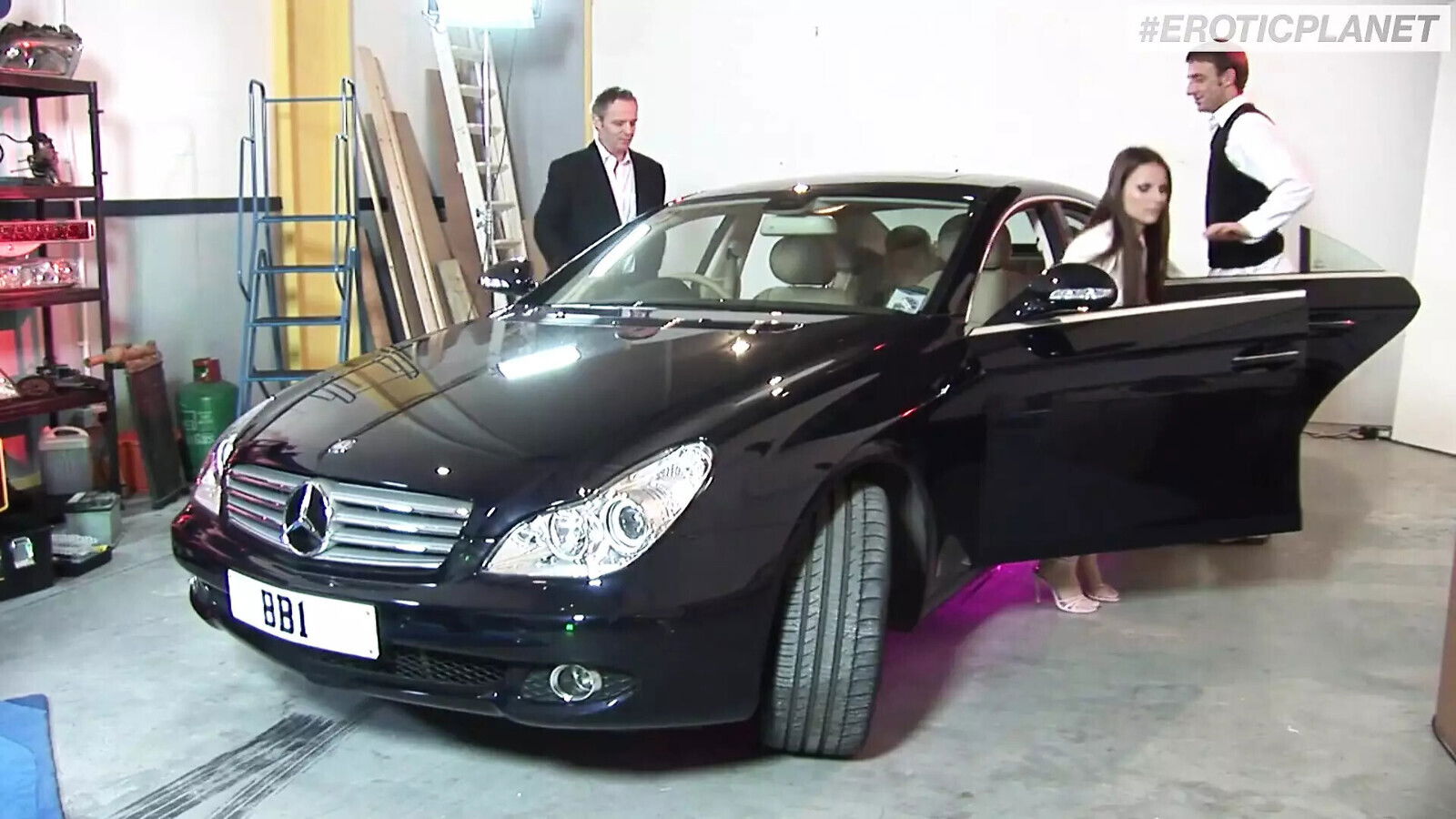 Dovers: Three girls fuck suck awesome