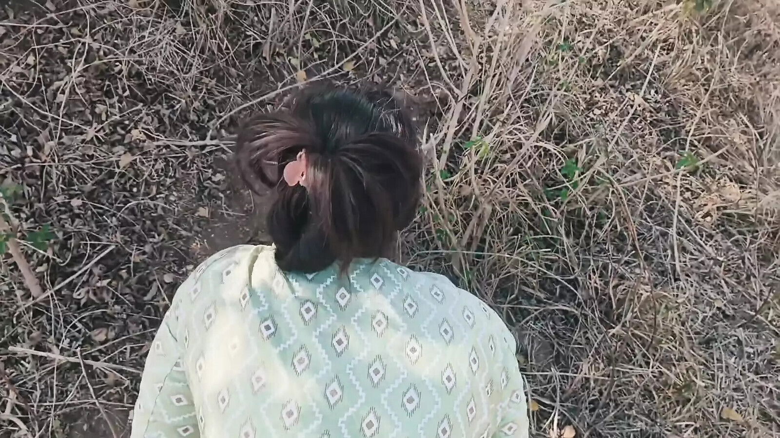 Desi Village Girl Jungle lakdi lene then Fucked tight pussy (Hindi Audio) outdoor jungle
