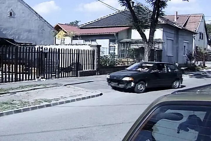 French whore with huge clit fucked dudes