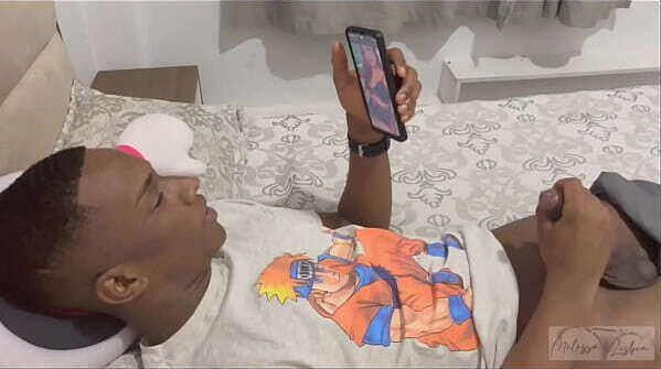 Batendo punheta para minha madrasta gostosa, hoje comer cuzinho apertadinho dela