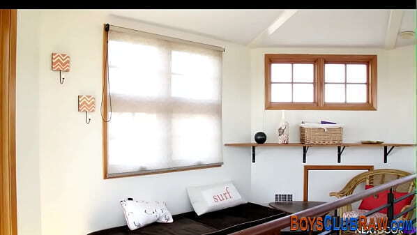 Blonde stud riding amateurs