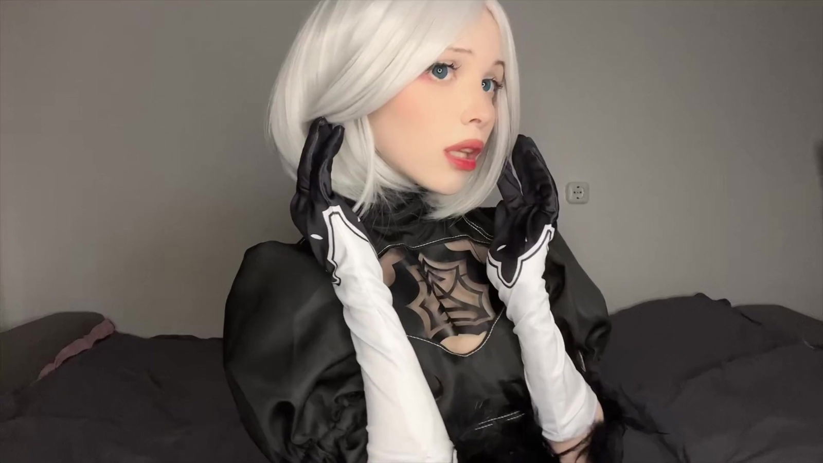 Beautiful Nier Automata looks better with fragile hands