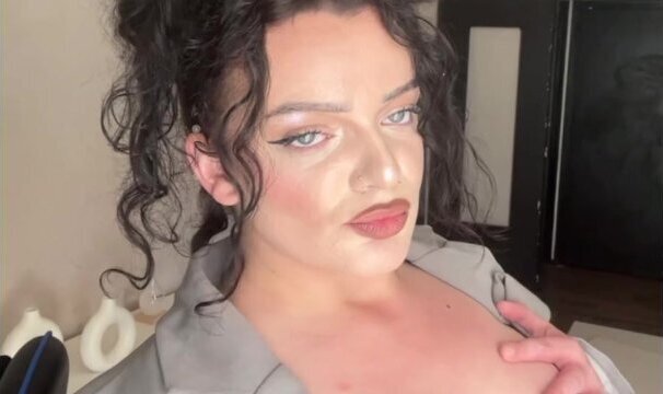 m’exhibe body twerk quatre pattes bonne chienne