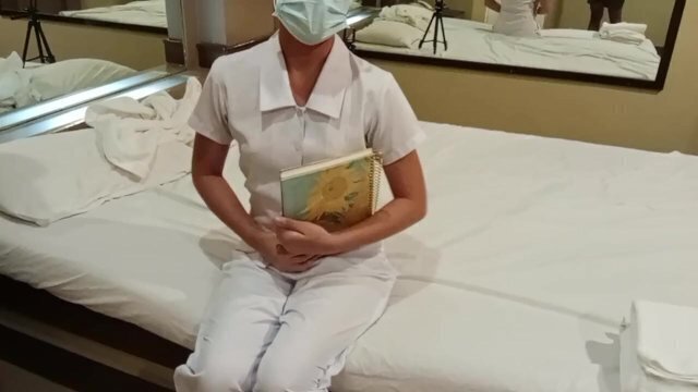 FILIPINA NURSING STUDENT GETS FUCKED TUITION- Pinay nursing student nagpa IYOT