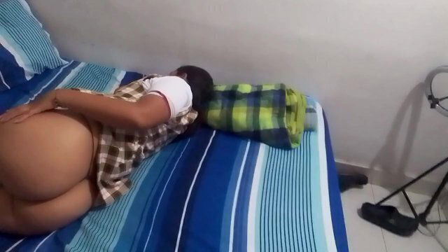 FOLLO CULO NALGONA HIJASTRA DEJO LLENO SEMEN