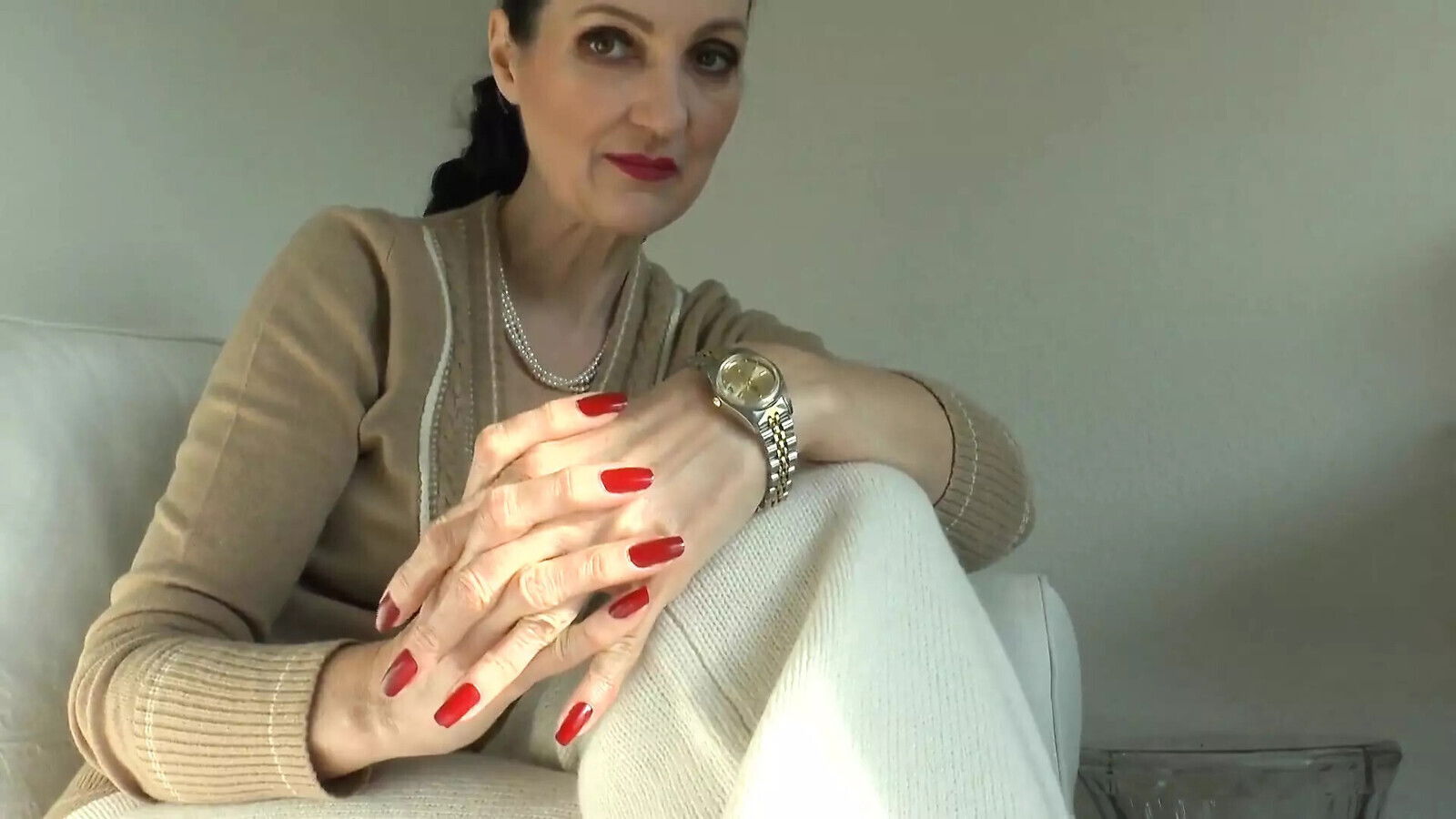 Stepmother Shows Watches, Watch Masturbate