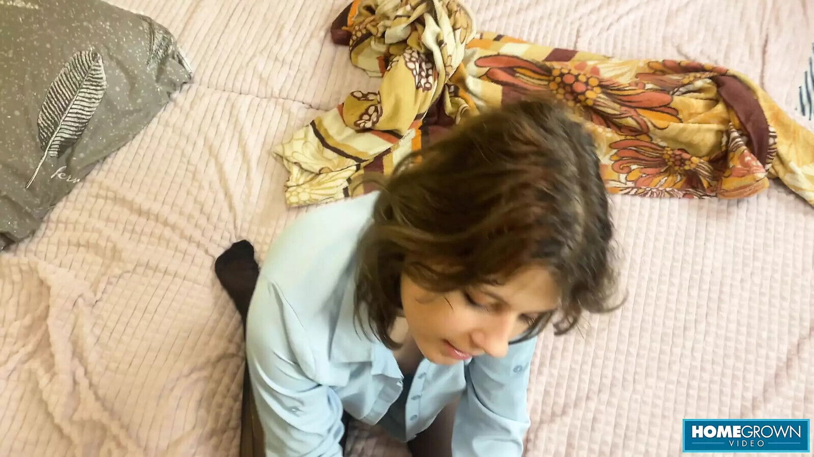 Dina Spread Legs Welcomes Marck Green Hard