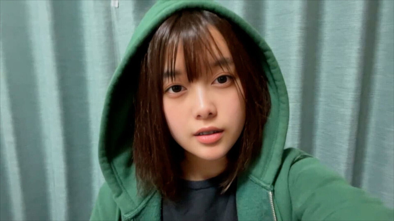 It's been cold lately, so your libido may be increasing ... I can't stop masturbating by touching my.