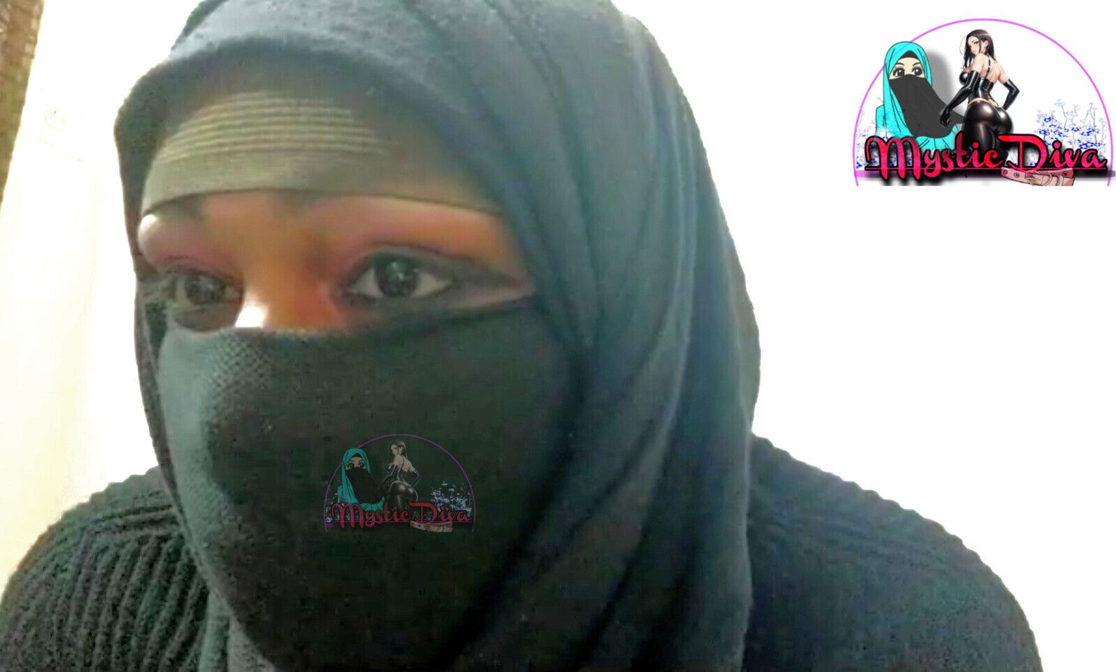 Indian niqab crossdresser checking curves