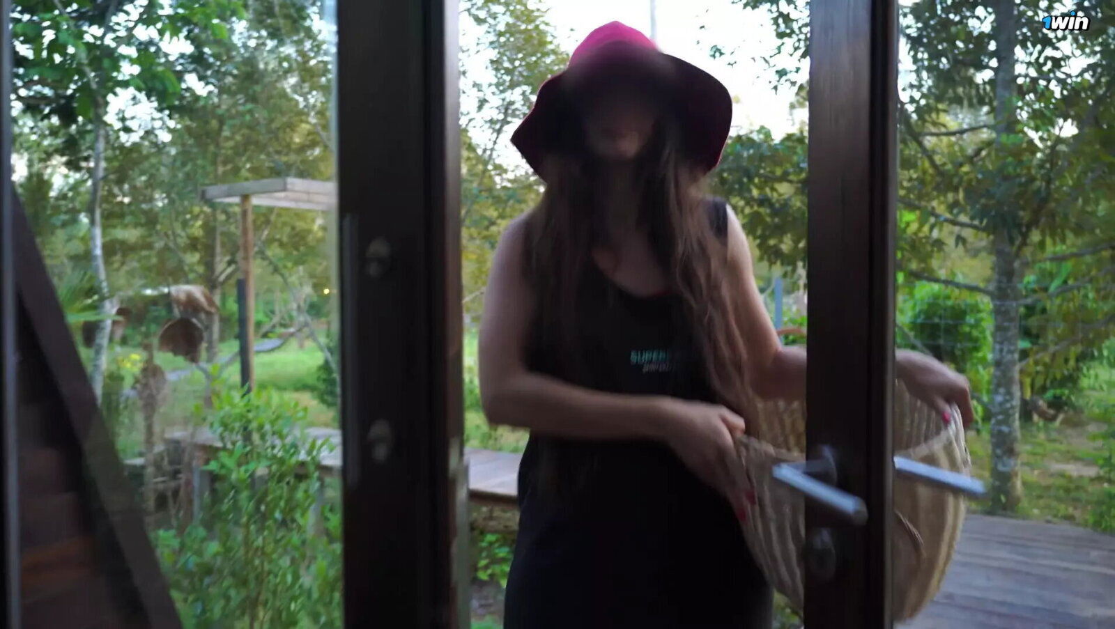 Seems Like Little Riding Hood! -did Lost?u have