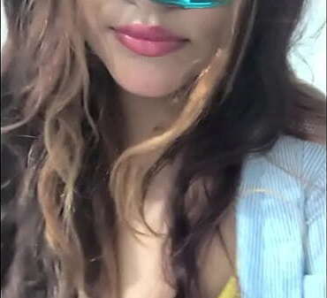 I'_m very horny because didn'_t have classes today boyfriend coming fuck tonight