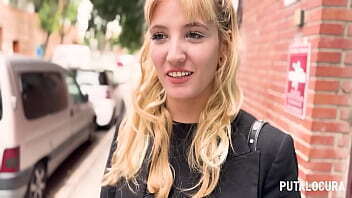 PutaLocura argentina caliente Agustina pillada Torbe calle folla