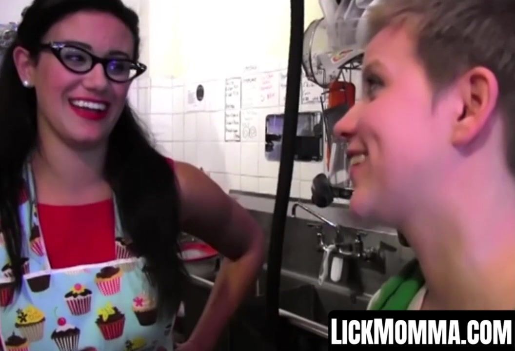 Lesbian MILF Penny Barber SEDUCES PETITE Waitress Alani Petite