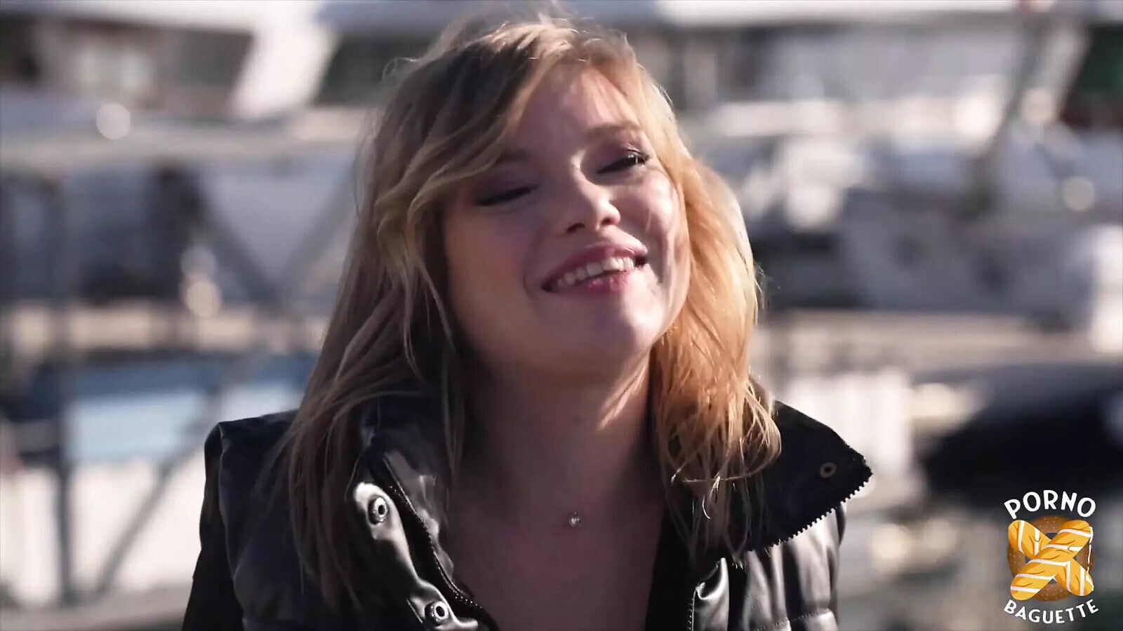 Luth, Pretty Blonde Eats Cocks