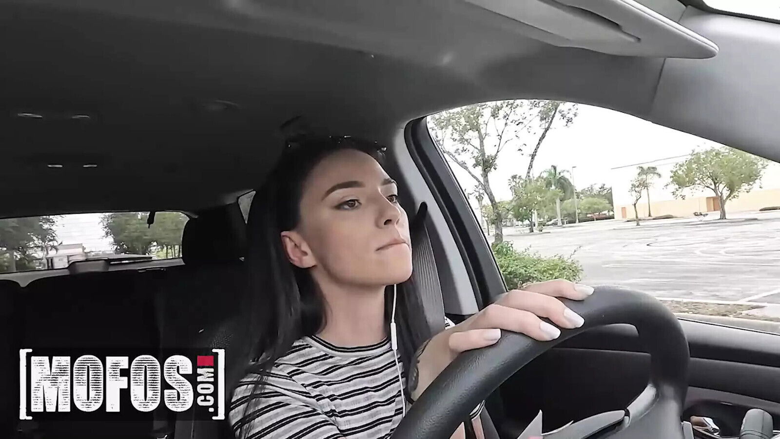 MOFOS JMac Gets Ride From Uber Driver Gianna Teases When Finds Dildos
