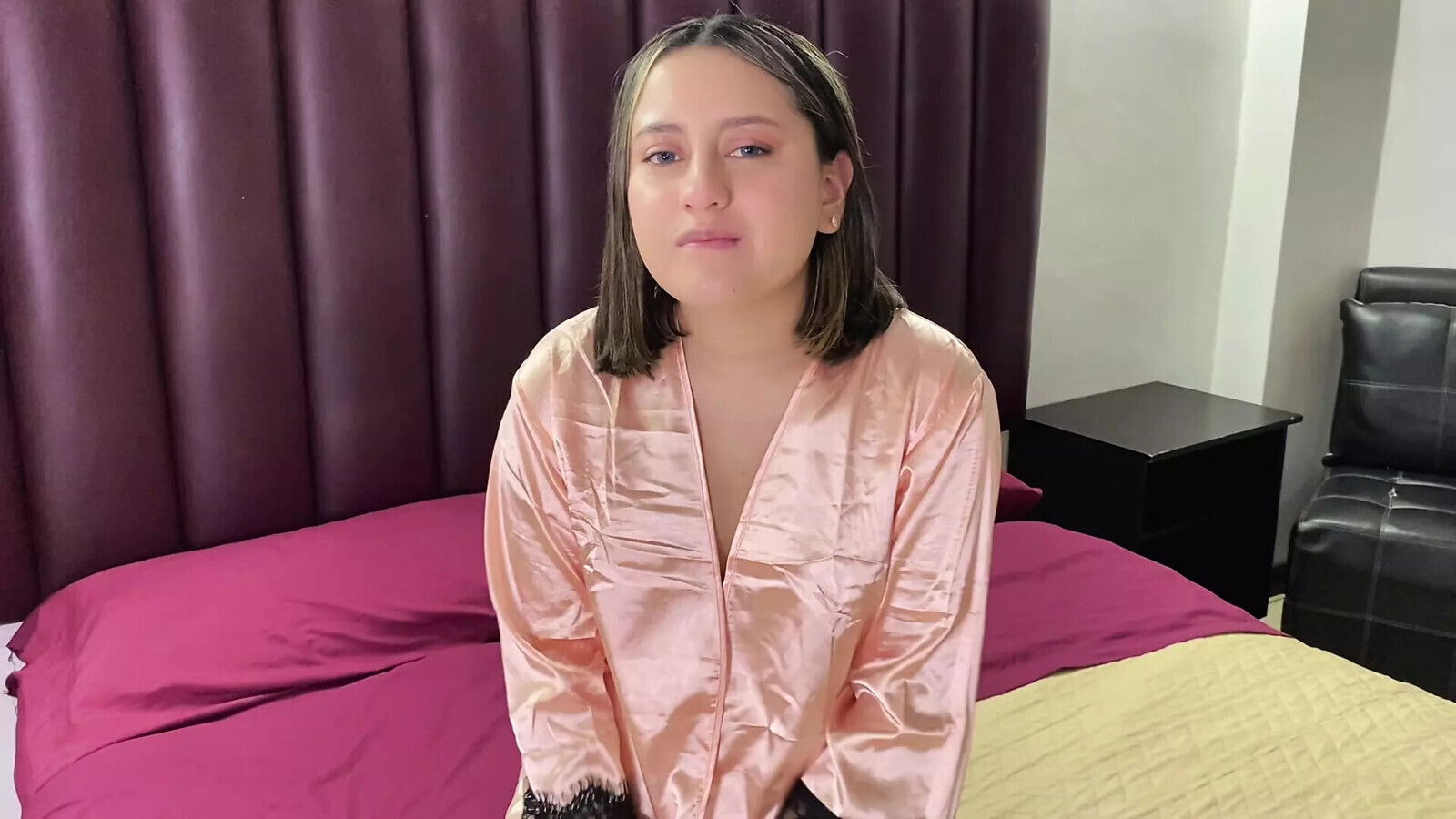 Latin girl rented apartment instead paying decided