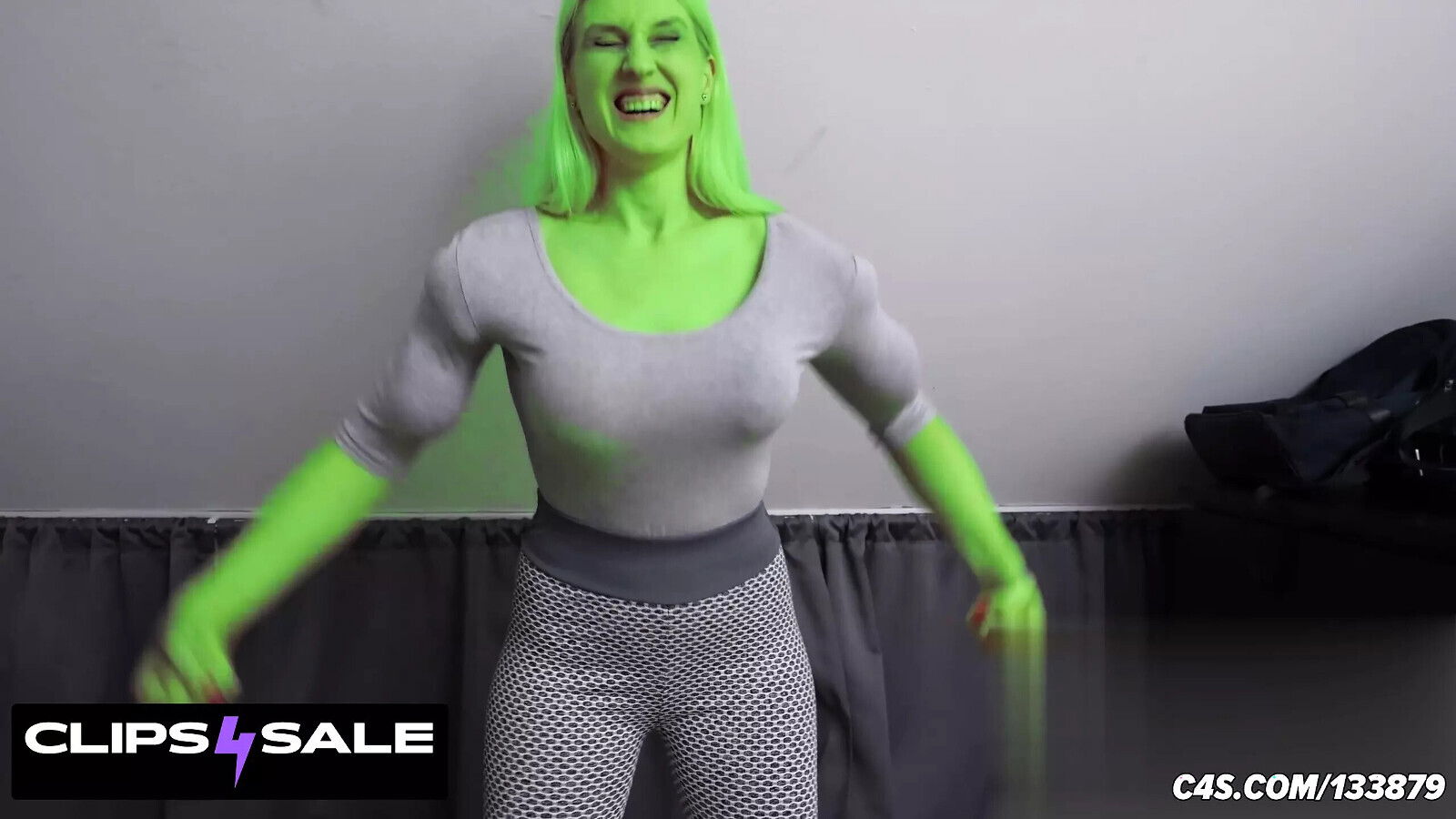 Body Growth Muscle Transformation: Worship Giantess