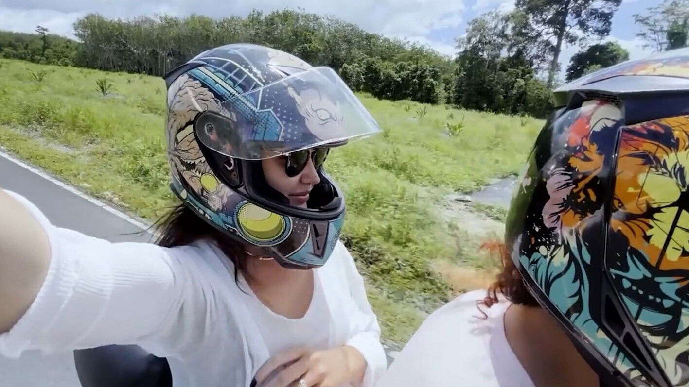 David Kelly face game Strip Ball