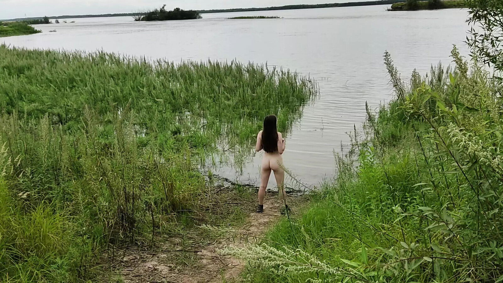 runs with bare butt, shows holes goes road without panties. lost wife?