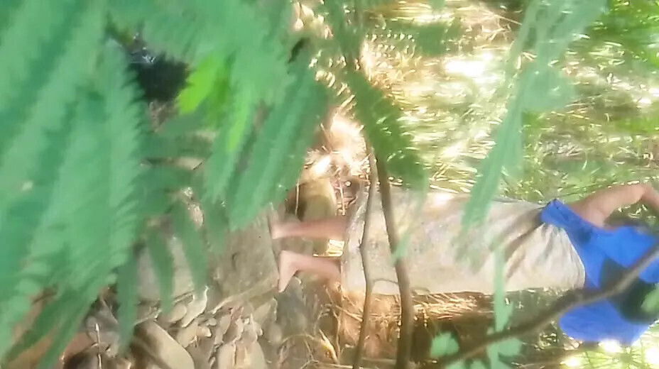 Cuple fucking outdoor