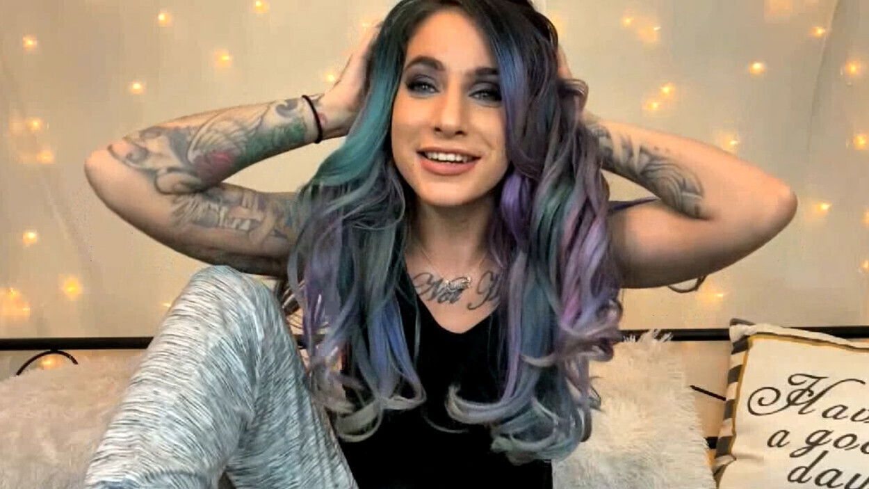 Playful jabs seductive smiles virtual strip game