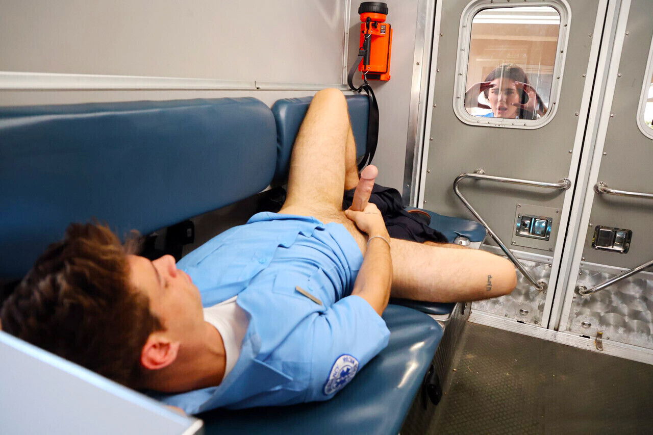 Trans nurse Bailey Archer jerking off colleague in ambulance