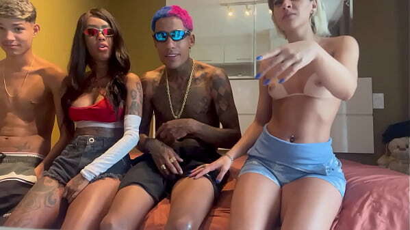 Vazou vaza v&iacute_deo jovens influ&ecirc_ncias amigo meio juntos mulheres pela primeira