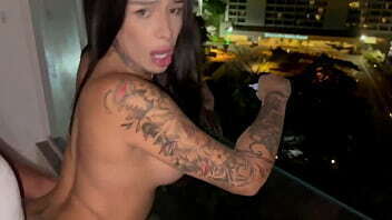 VIZINHO RECLAMOU BARULHO ENT&Atilde_O TRANSEI VARANDA VER! LUANA PRADO