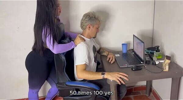 secretaria culona gano aumento dando sexo jefe a&ntilde_os- mexicana