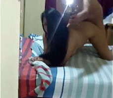 Natalia Vecina cacha por la ma&ntilde_ana en su casa y chupa la pinga