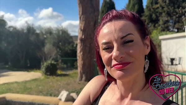 Sally Jade, ravissantes femmes, gobent queue