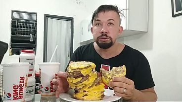 Comendo Maior Burger King videos