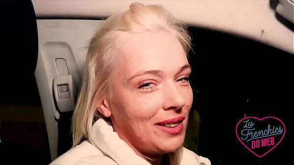 Oletsha, blonde incroyable, folle bite