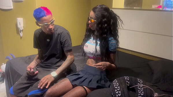 SERVI&Ccedil_O QUARTO! empregada latina sacanagem Jolla fode h&oacute_spede hotel bagun&ccedil_a quarto (complete mexer)