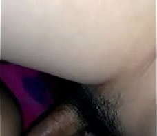 Casero me cogen mientras mi esposo trabaja